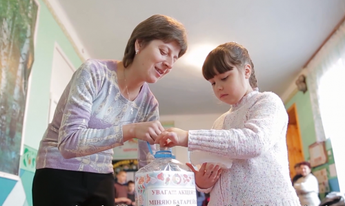 Ukrainian Pupils Sort Waste To Save Environment